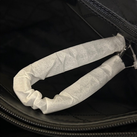 Michael Kors Voyager East/West Tote Bag - Picture 10 of 16